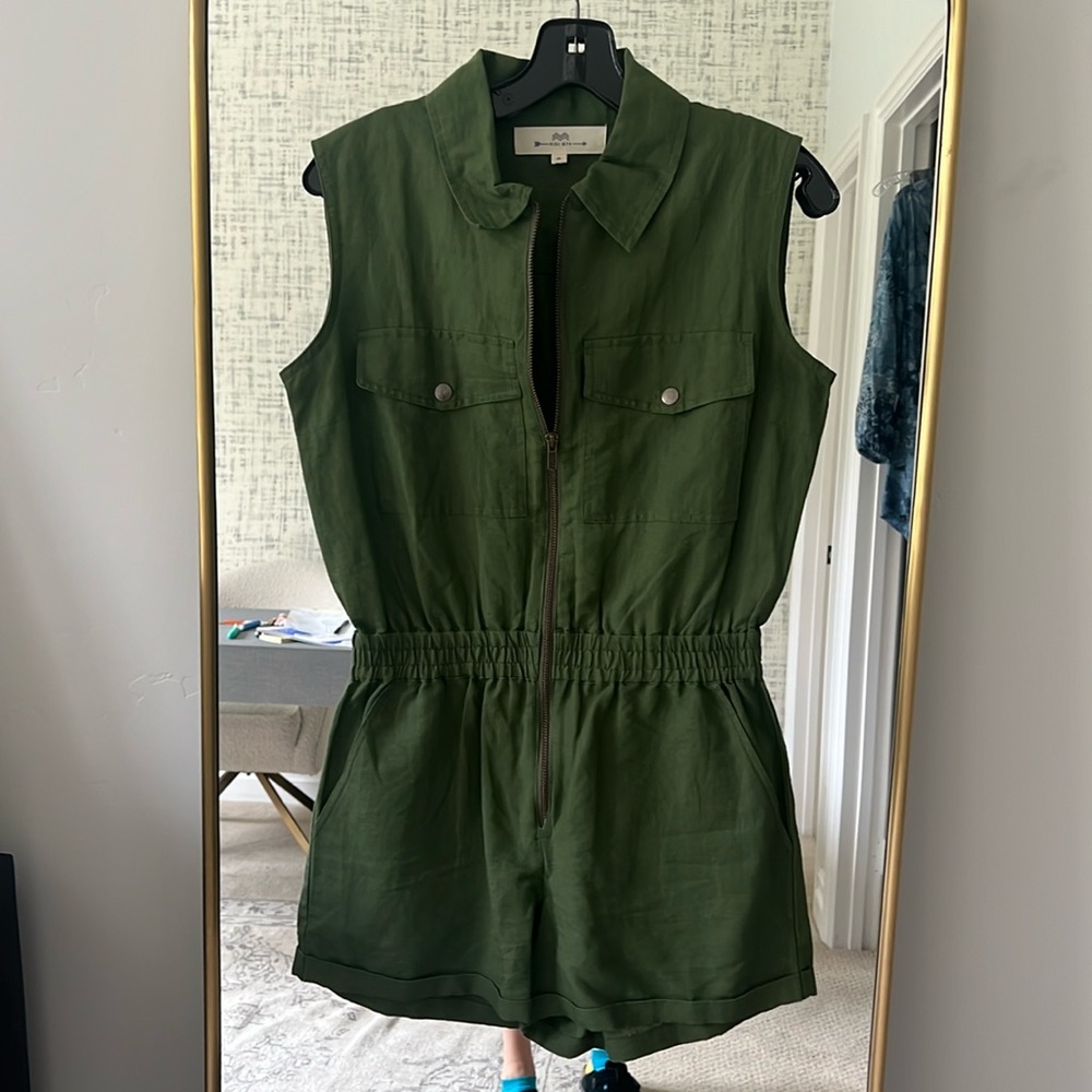 Nibi MTK green shorts romper